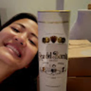 Meet your Posher, Cynthia